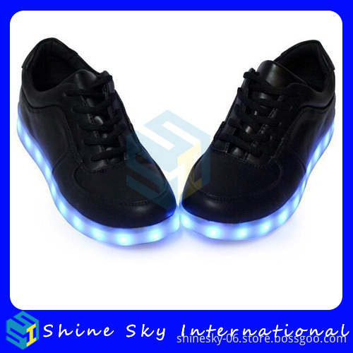 Different New Designs Best Prices Led Light Up Trainers For Kids/Adults